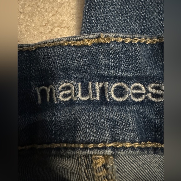 Maurices jeans size 14W - Picture 3 of 4